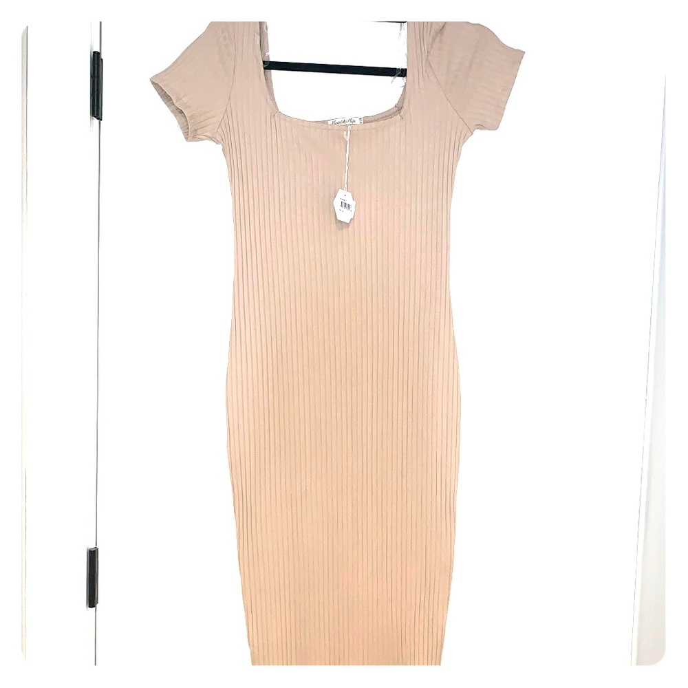 Pinkblush Maternity beige dress size medium